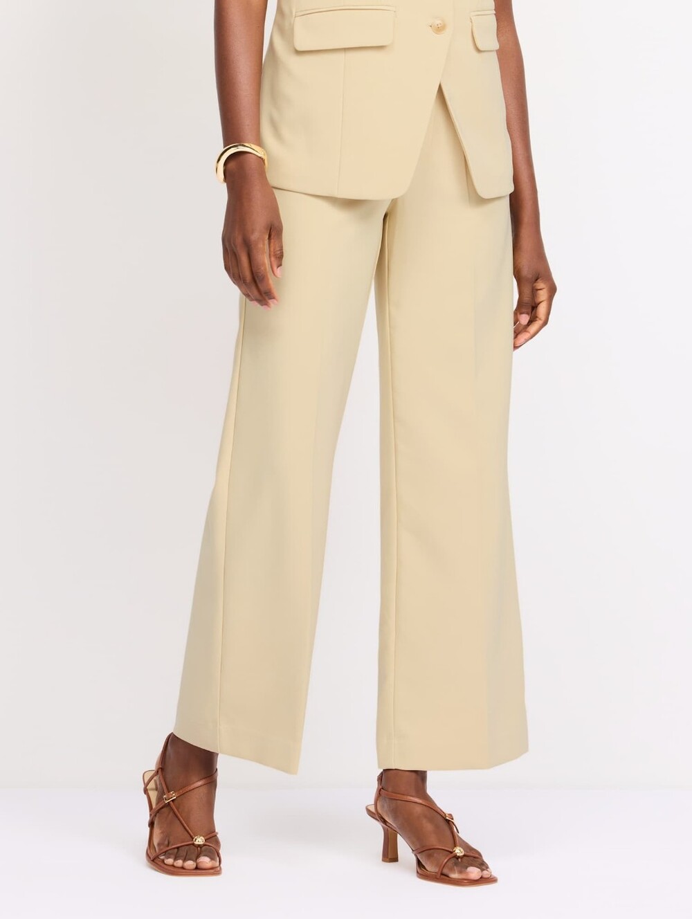 Hawthorn

Pleated Crepe Wide Leg Pants